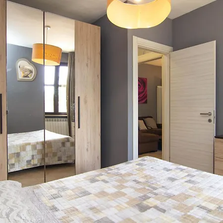 In Stile Minimale Apartament *