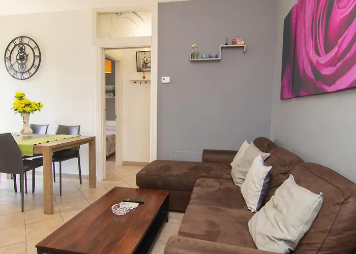 In Stile Minimale 蓬泰代拉